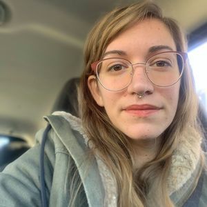 Meet your Posher, Alexandra